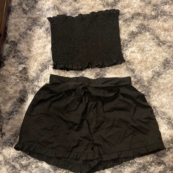 Shein women’s 2 piece outfit - Picture 1 of 2